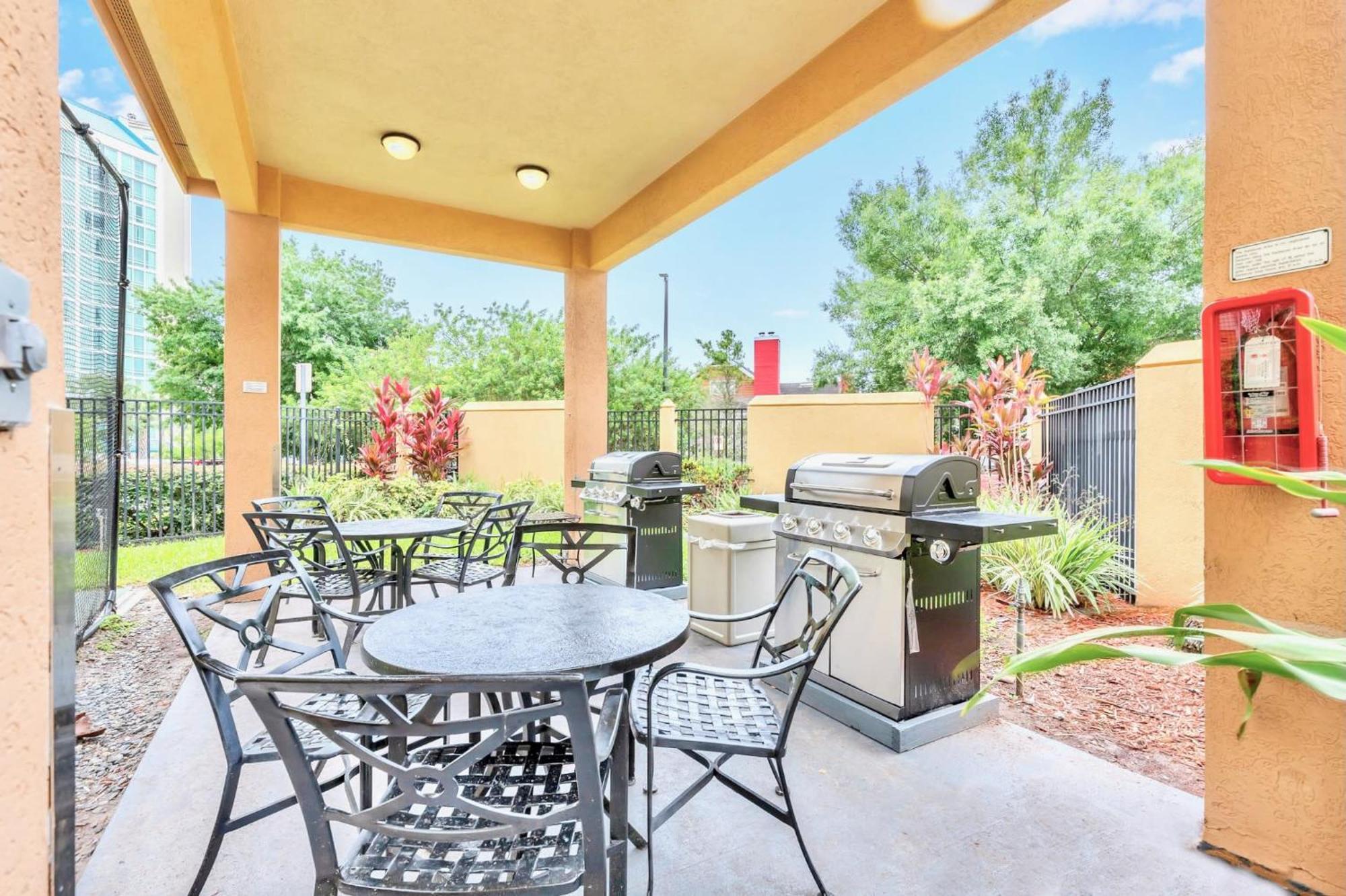 1Br Condo - Two Queens Arcade Pool - Near Disney Orlando Bagian luar foto